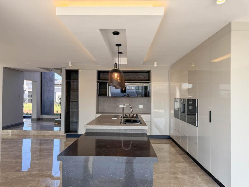 5 Bedroom Property for Sale in Midstream Heights Gauteng