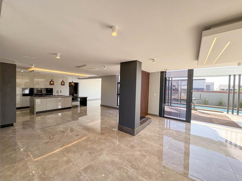 5 Bedroom Property for Sale in Midstream Heights Gauteng