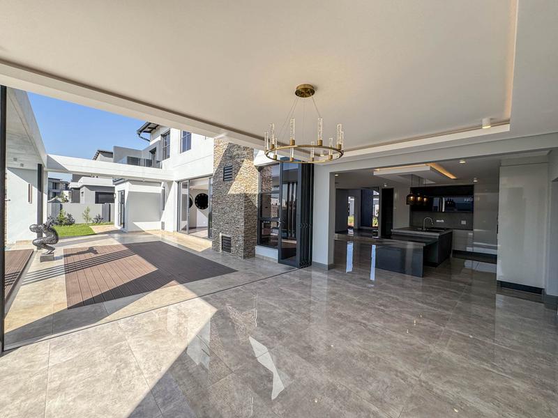 5 Bedroom Property for Sale in Midstream Heights Gauteng