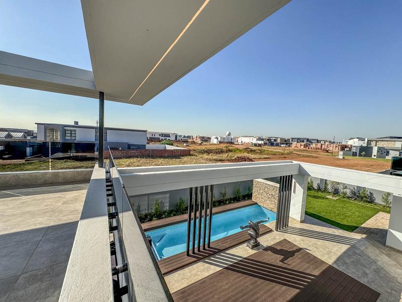 5 Bedroom Property for Sale in Midstream Heights Gauteng