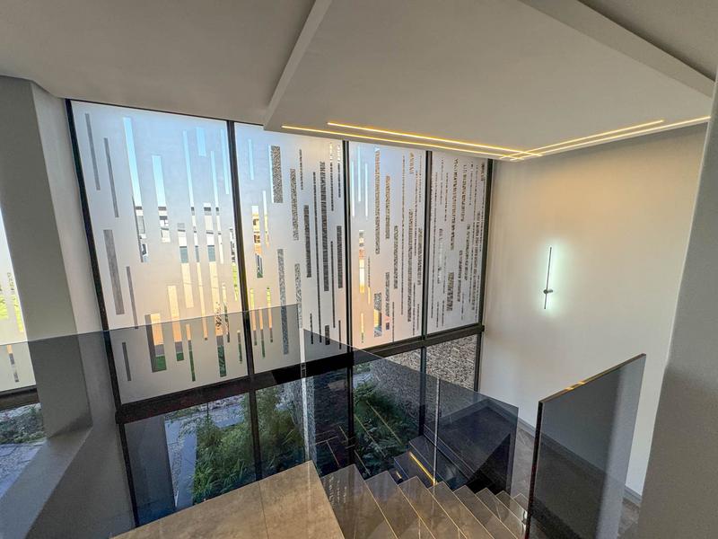 5 Bedroom Property for Sale in Midstream Heights Gauteng