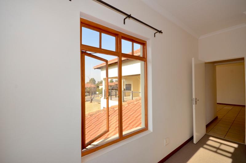 1 Bedroom Property for Sale in Paulshof Gauteng