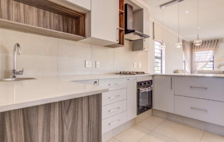 3 Bedroom Property for Sale in Bedfordview Gauteng