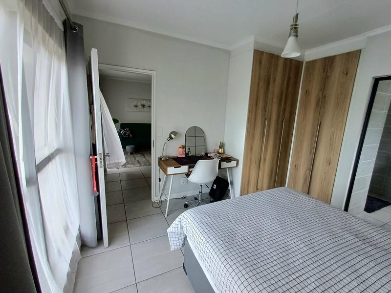 1 Bedroom Property for Sale in Waterfall Gauteng