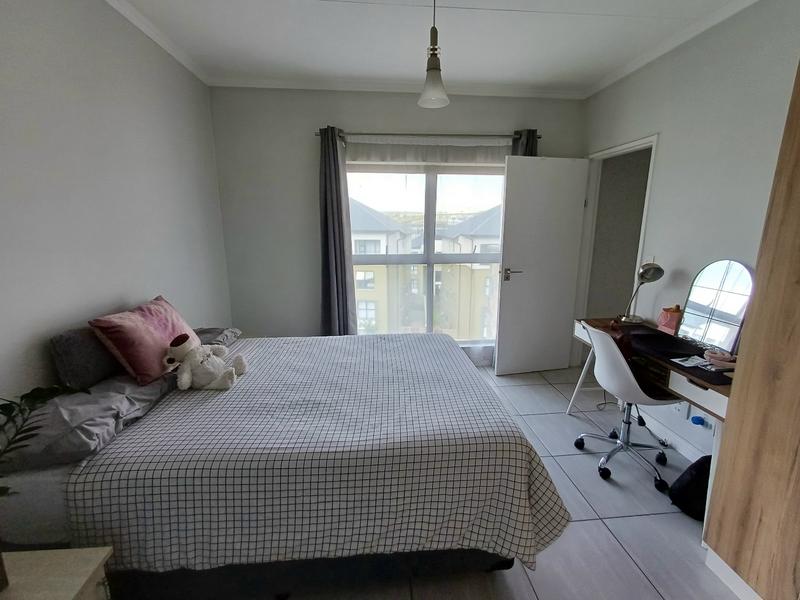 1 Bedroom Property for Sale in Waterfall Gauteng