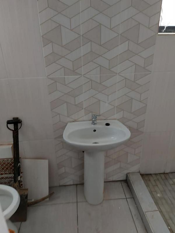 To Let 3 Bedroom Property for Rent in Clayville Gauteng