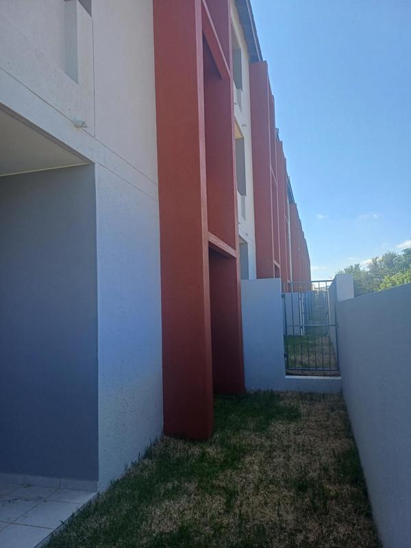 To Let 2 Bedroom Property for Rent in Kosmosdal Gauteng