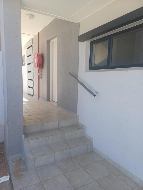 To Let 2 Bedroom Property for Rent in Kosmosdal Gauteng