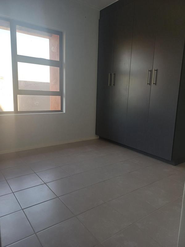 To Let 2 Bedroom Property for Rent in Kosmosdal Gauteng