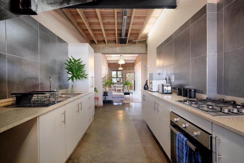 To Let 2 Bedroom Property for Rent in Braamfontein Gauteng