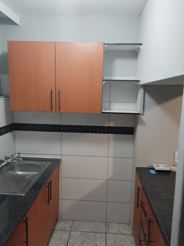 To Let 1 Bedroom Property for Rent in Sunnyside Gauteng