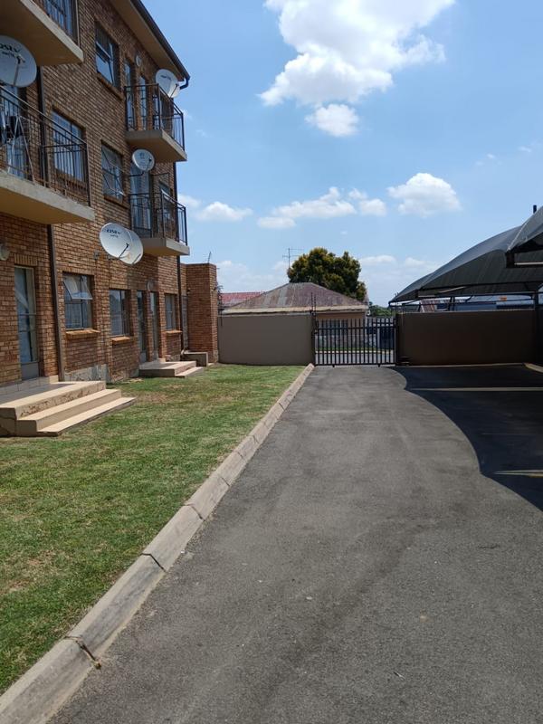 2 Bedroom Property for Sale in Krugersdorp Gauteng