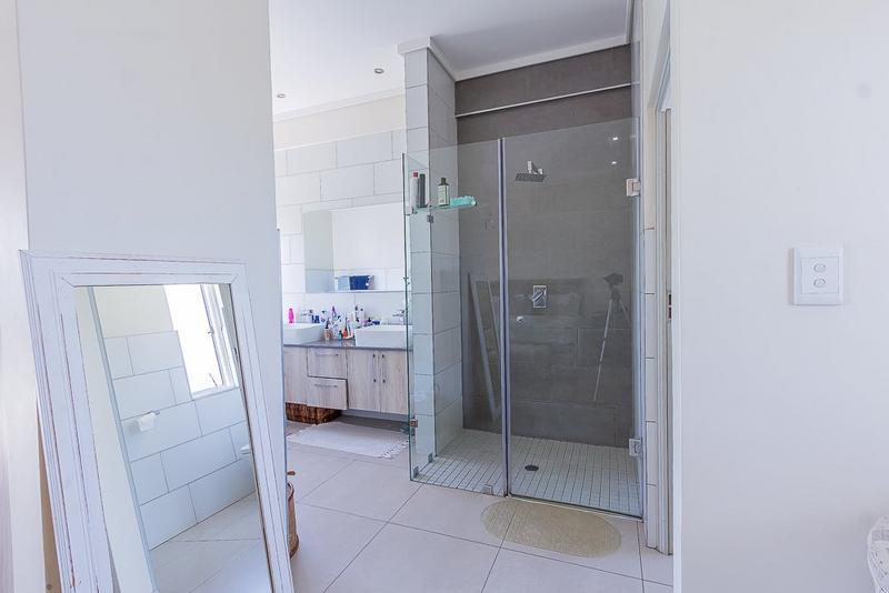 4 Bedroom Property for Sale in Midstream Estate Gauteng