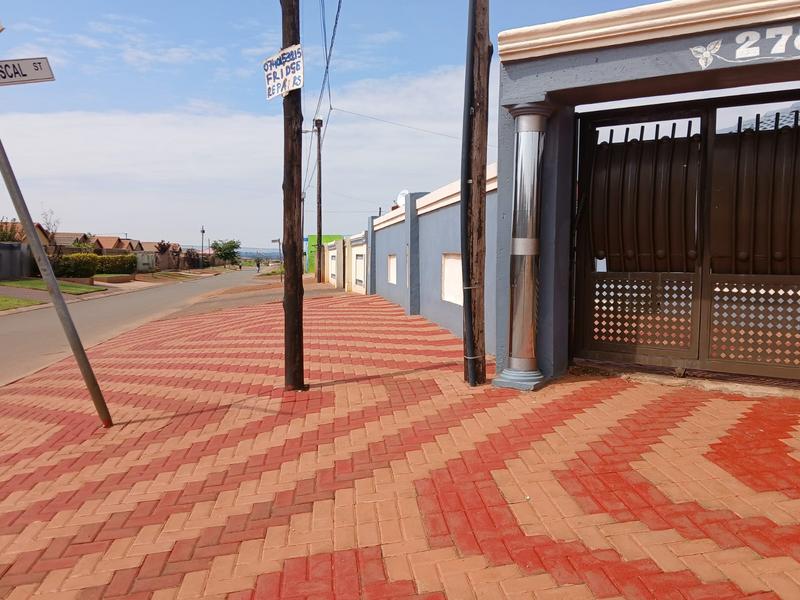 3 Bedroom Property for Sale in Protea Glen Gauteng