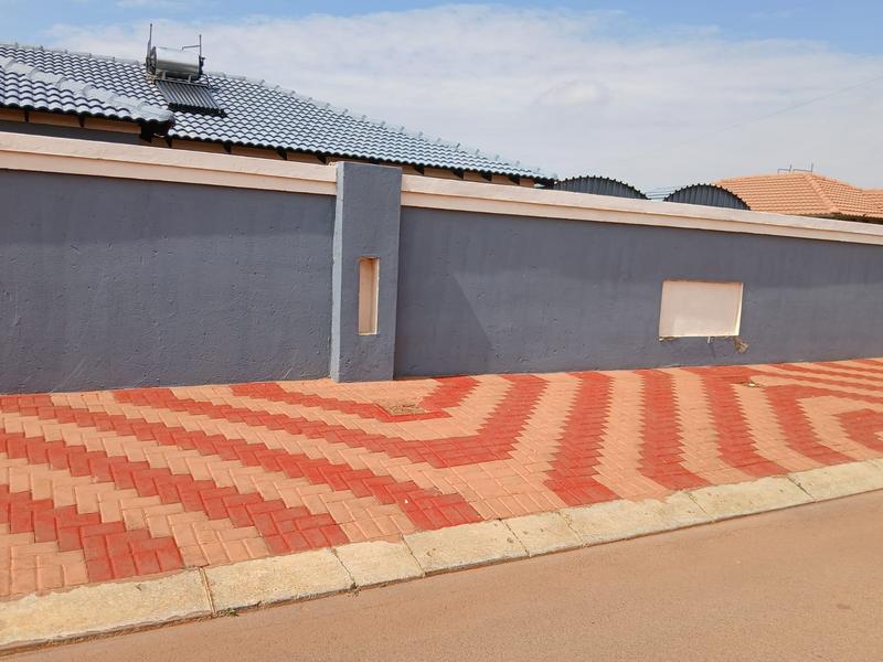 3 Bedroom Property for Sale in Protea Glen Gauteng