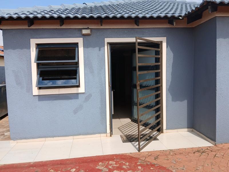 3 Bedroom Property for Sale in Protea Glen Gauteng