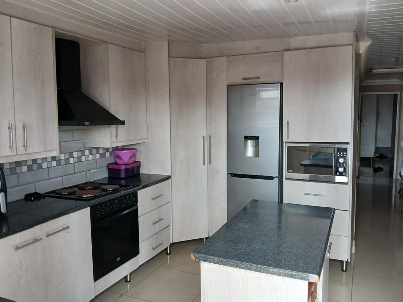 3 Bedroom Property for Sale in Protea Glen Gauteng