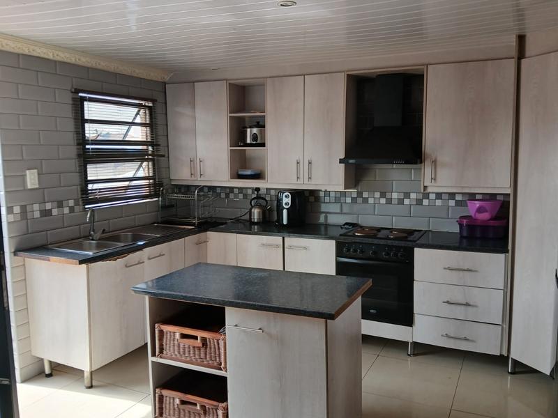 3 Bedroom Property for Sale in Protea Glen Gauteng
