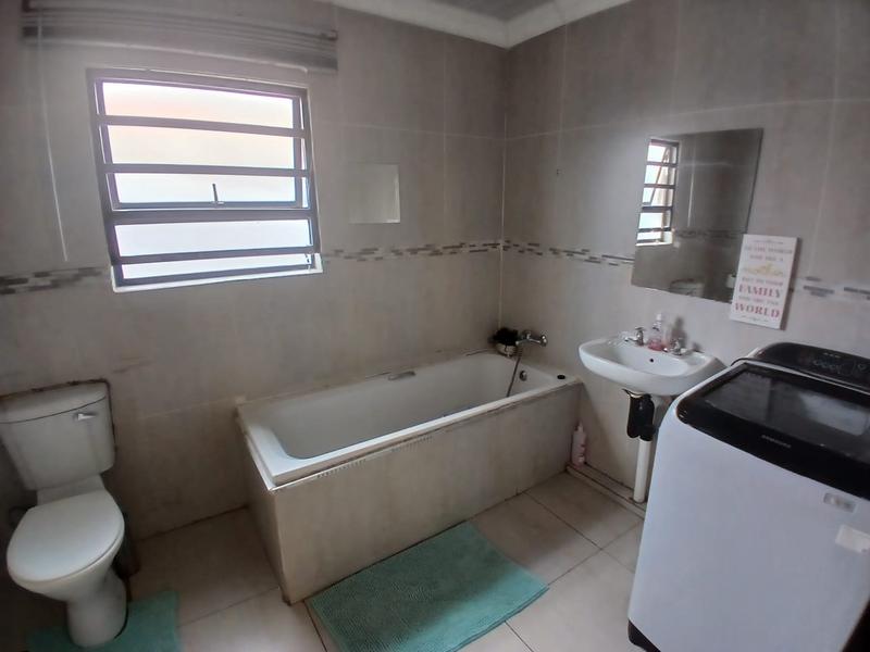 3 Bedroom Property for Sale in Protea Glen Gauteng
