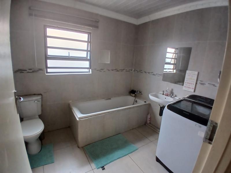 3 Bedroom Property for Sale in Protea Glen Gauteng