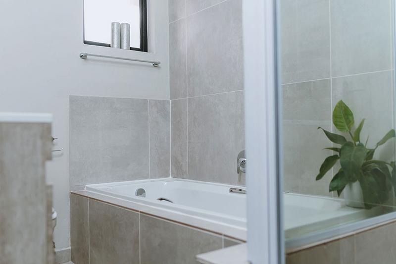 2 Bedroom Property for Sale in Meredale Gauteng