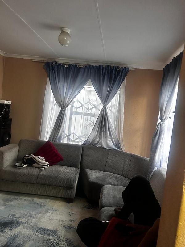 8 Bedroom Property for Sale in Birch Acres Gauteng