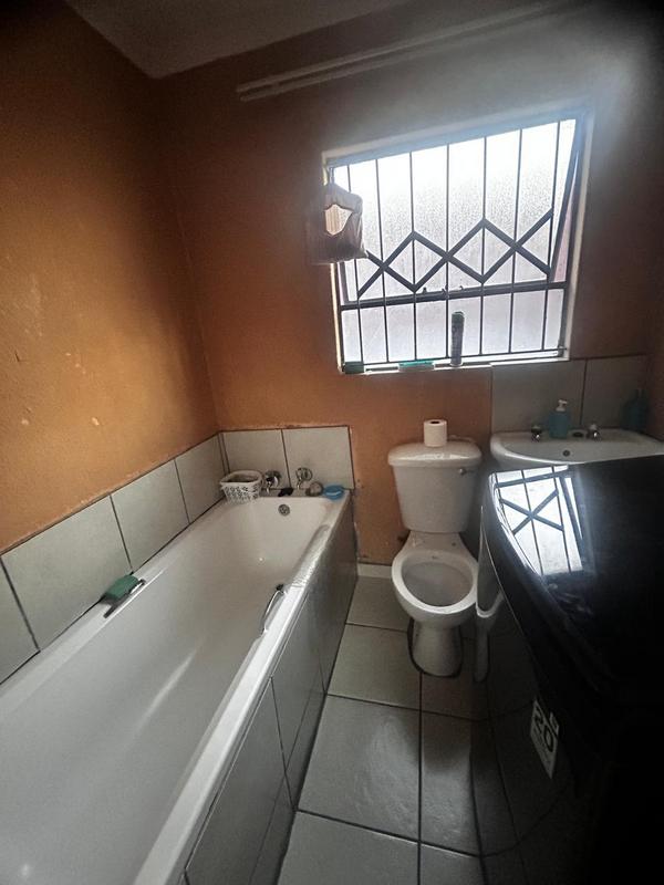 8 Bedroom Property for Sale in Birch Acres Gauteng