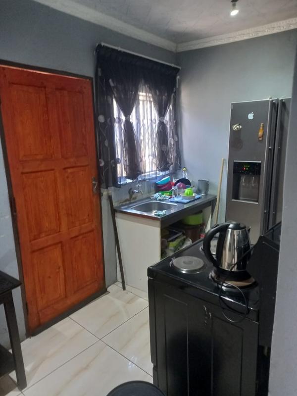 5 Bedroom Property for Sale in Tembisa Central Gauteng