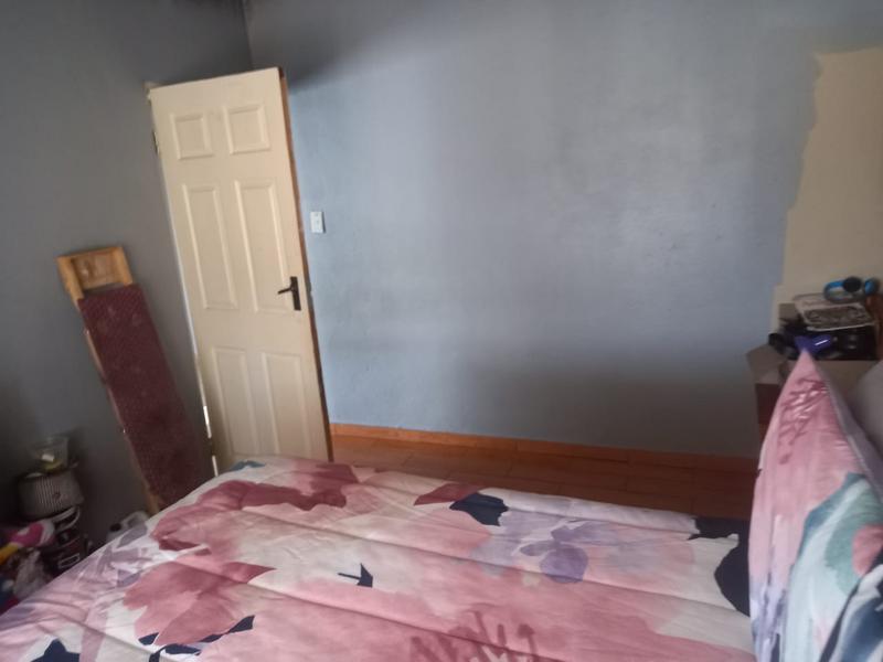 5 Bedroom Property for Sale in Tembisa Central Gauteng