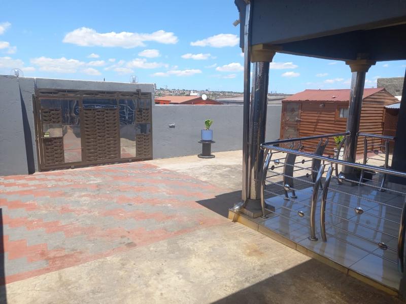 5 Bedroom Property for Sale in Tembisa Central Gauteng