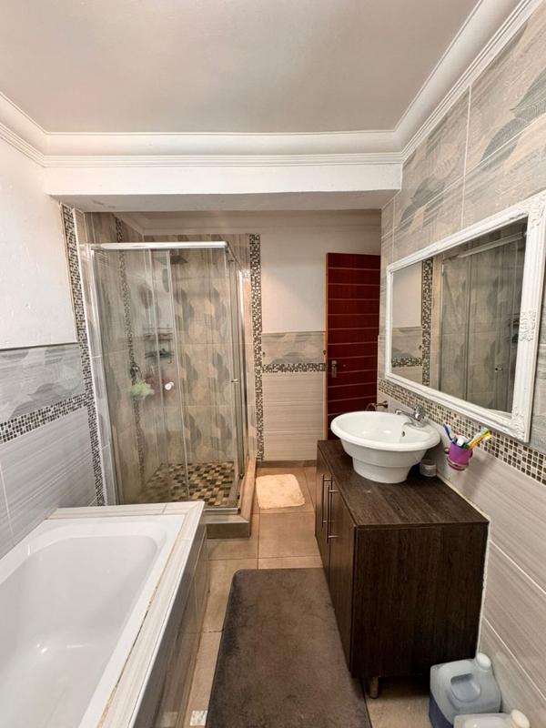 3 Bedroom Property for Sale in Terenure Gauteng