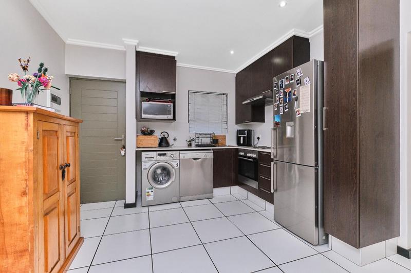 1 Bedroom Property for Sale in Lonehill Gauteng
