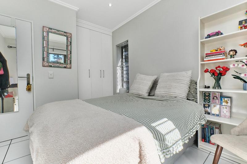 1 Bedroom Property for Sale in Lonehill Gauteng
