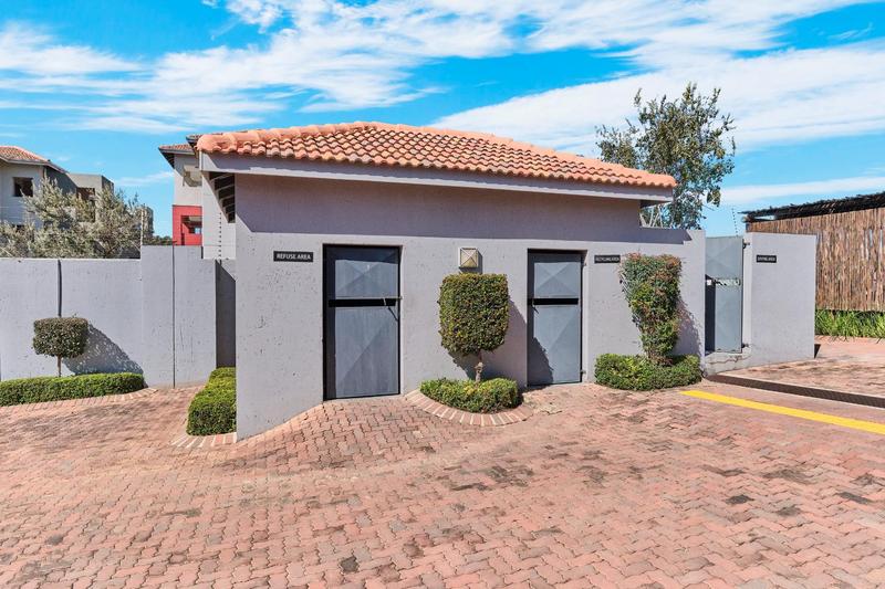 1 Bedroom Property for Sale in Lonehill Gauteng