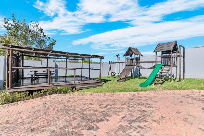 1 Bedroom Property for Sale in Lonehill Gauteng