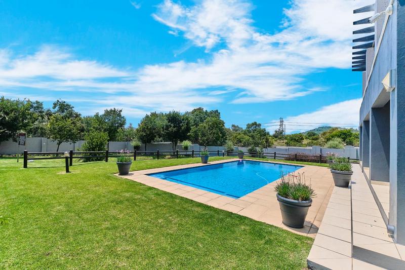 1 Bedroom Property for Sale in Lonehill Gauteng