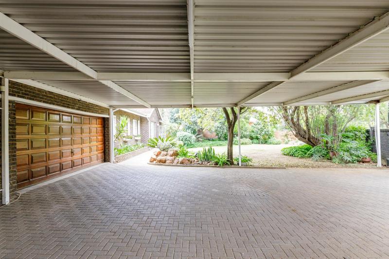 4 Bedroom Property for Sale in Sunward Park Gauteng