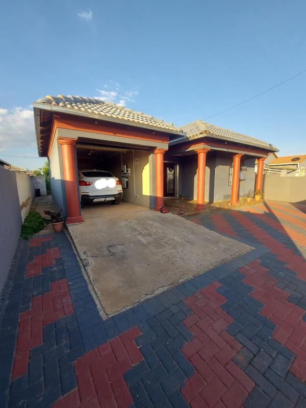 3 Bedroom Property for Sale in Protea Glen Gauteng