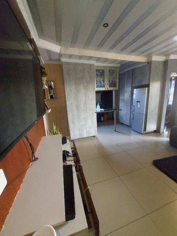 3 Bedroom Property for Sale in Protea Glen Gauteng