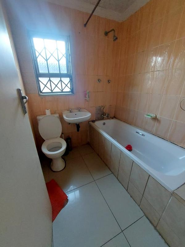 3 Bedroom Property for Sale in Protea Glen Gauteng