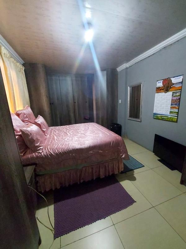 3 Bedroom Property for Sale in Protea Glen Gauteng
