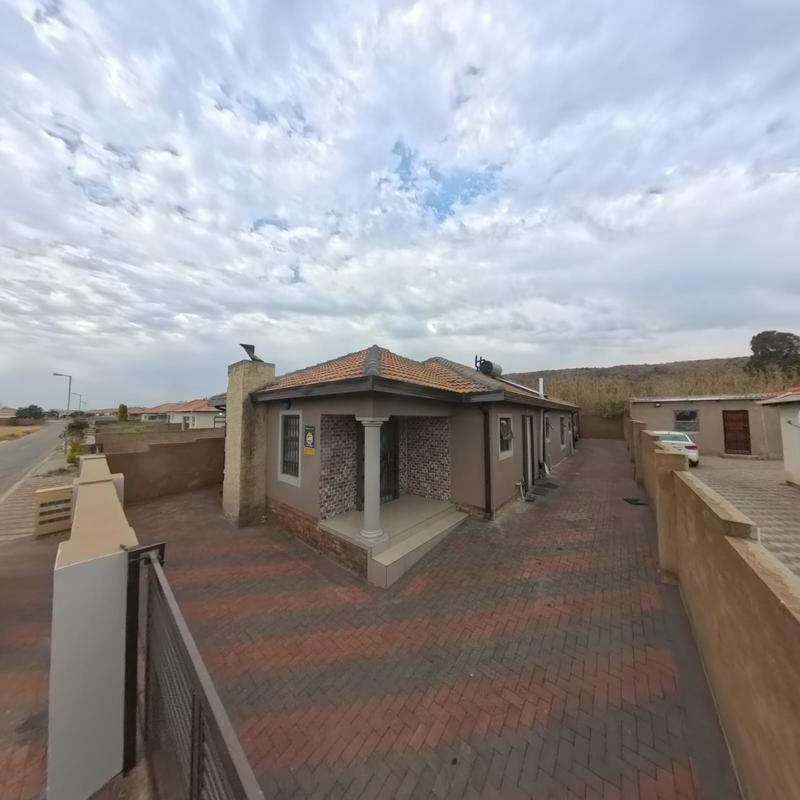 To Let 3 Bedroom Property for Rent in Kirkney Gauteng