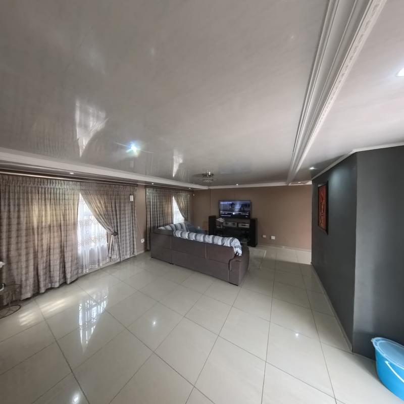 To Let 3 Bedroom Property for Rent in Kirkney Gauteng