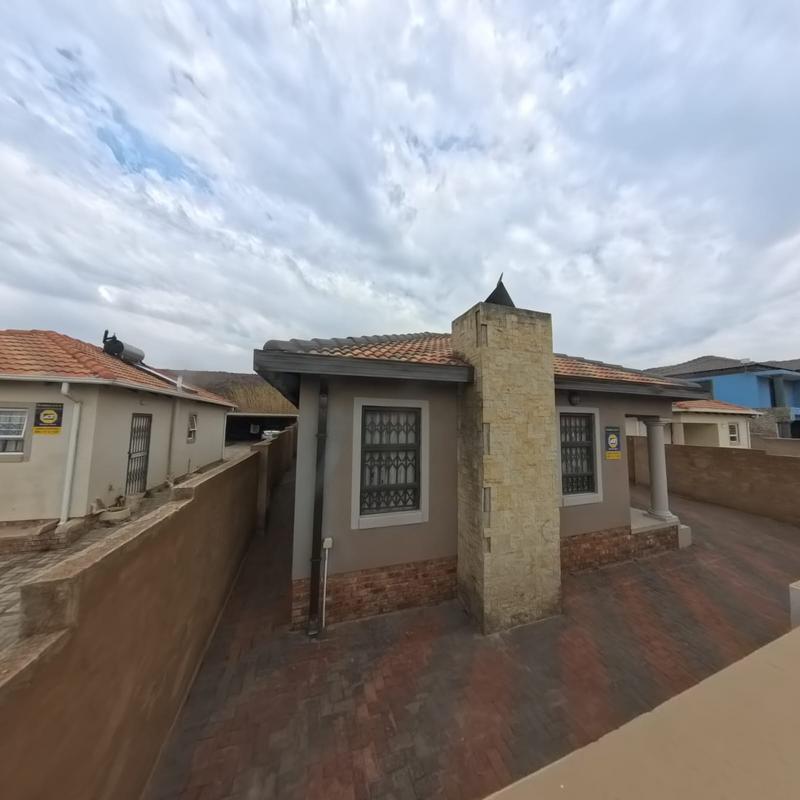 To Let 3 Bedroom Property for Rent in Kirkney Gauteng