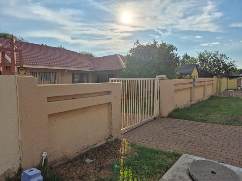 3 Bedroom Property for Sale in Ennerdale Gauteng