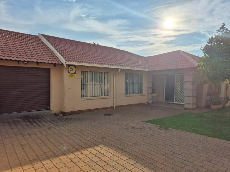 3 Bedroom Property for Sale in Ennerdale Gauteng