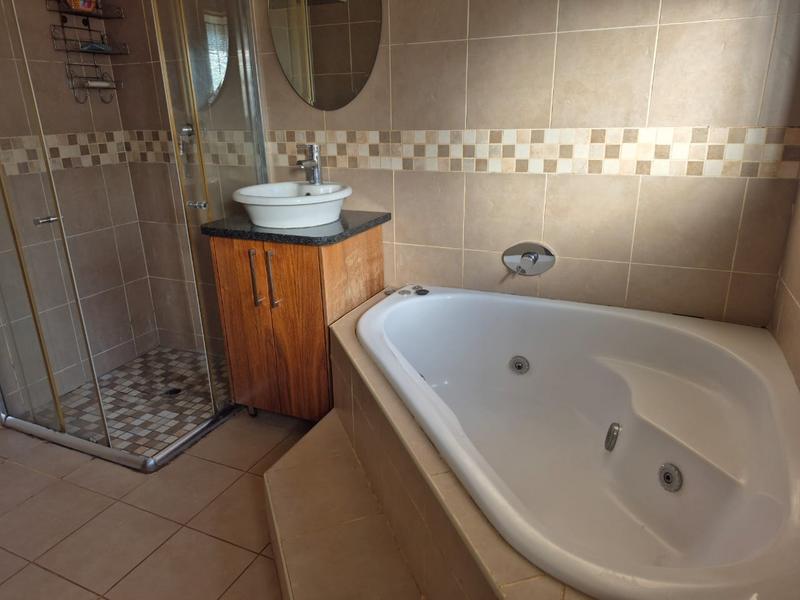 3 Bedroom Property for Sale in Ennerdale Gauteng