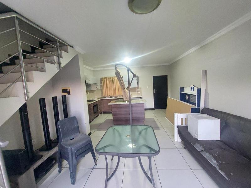 2 Bedroom Property for Sale in Rooihuiskraal North Gauteng