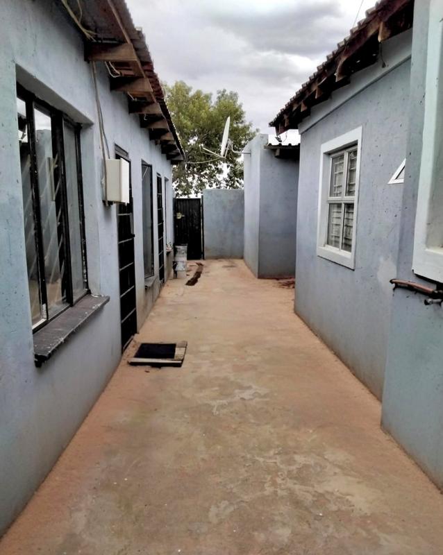 3 Bedroom Property for Sale in Slovoville Gauteng