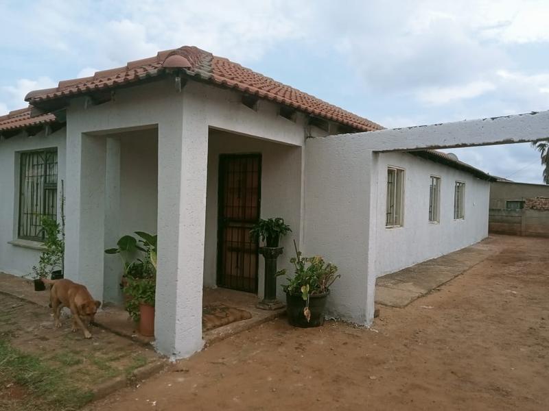 3 Bedroom Property for Sale in Lenasia Gauteng